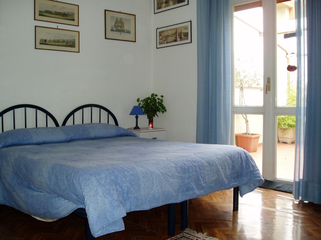 Bed and Breakfast in Rome Italy best accommodation in the best rooms for the best vacation holidays - one of the rooms